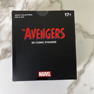 Loot Crate The Avengers Marvel 2019 3D Comic Standee Adult Collectible NEW